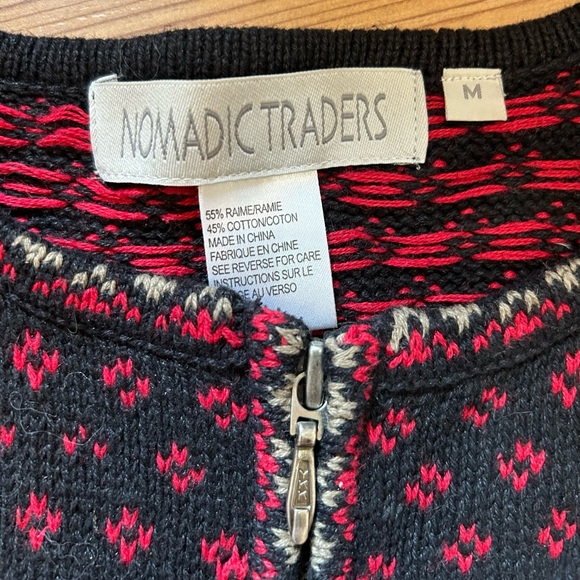 Nomadic Traders Size Medium zippered sweater - Picture 2 of 4